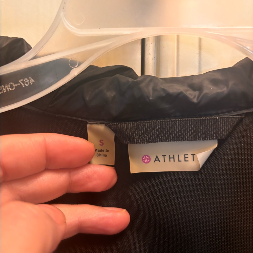 Athleta jacket size S - Picture 3 of 3